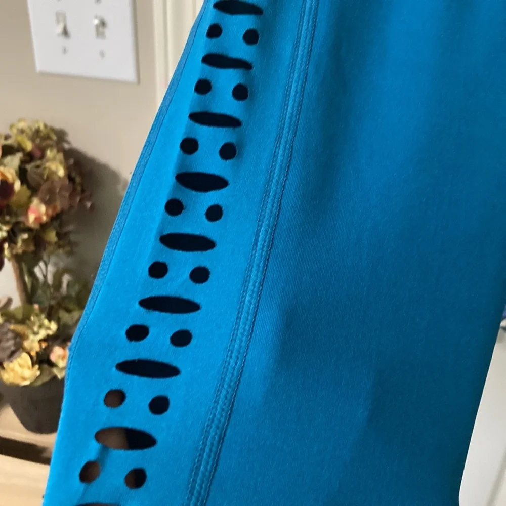 Women’s Nanette Lepore Play Cut Out Sides Compression Leggings Size Large - Picture 5 of 12